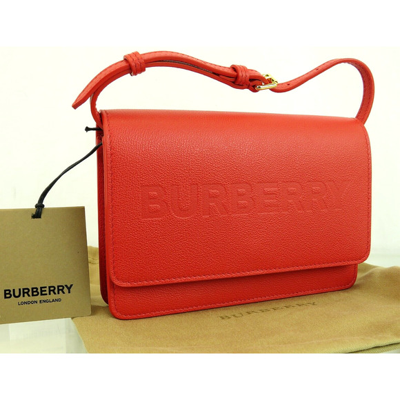 $1090 BURBERRY HAMPSHIRE RED LOGO LEATHER FLAP CROSSBODY CLUTCH BAG ITALY - Picture 1 of 15